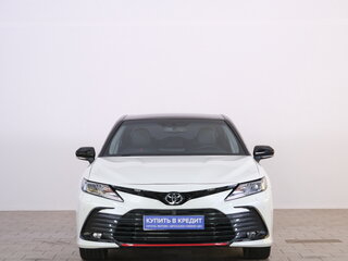 2021 Toyota Camry VIII (XV70) Рестайлинг, белый, 2659000 рублей, вид 2
