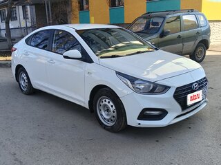 2017 Hyundai Solaris II, белый, 1100000 рублей, вид 2