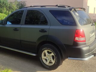 2002 Kia Sorento 4-speed I, серебристый, 715000 рублей, вид 4