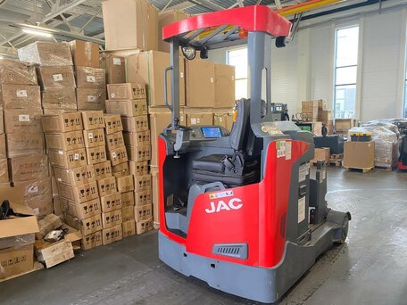 2024 JAC CQD20, красный, 2400000 рублей, вид 1