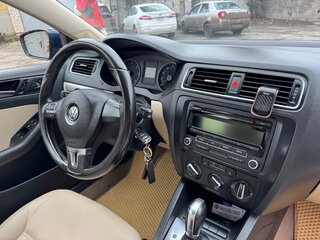 2011 Volkswagen Jetta VI, синий, 1300000 рублей, вид 4
