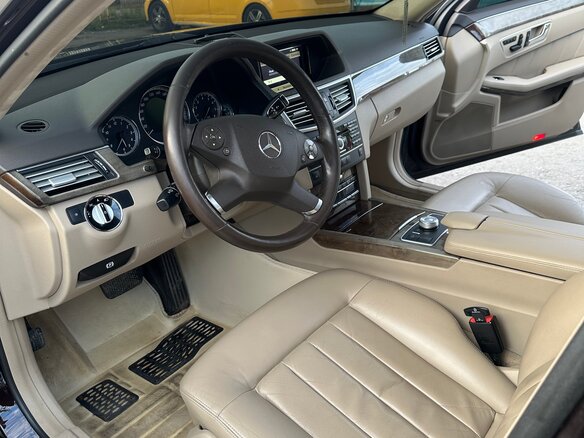 2010 Mercedes-Benz E-Класс 350 IV (W212, S212, C207), коричневый, 1480000 рублей - вид 8