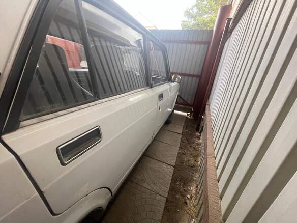 2004 Lada (ВАЗ) 2107, белый, 150000 рублей - вид 3