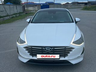 2019 Hyundai Sonata VII (LF) Рестайлинг, белый, 2300000 рублей, вид 3