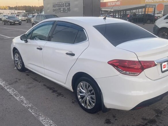 2014 Citroen C4 II, белый - вид 2