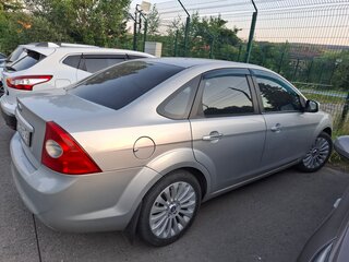 2011 Ford Focus II Рестайлинг, серебристый, 580000 рублей, вид 5