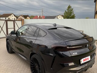 2021 BMW X6 40i III (G06), чёрный, 6490000 рублей, вид 3