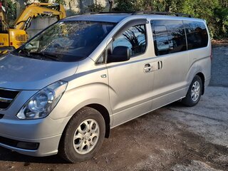 2009 Hyundai Grand Starex I, серый, 1650000 рублей, вид 2