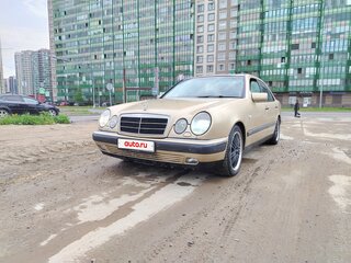 1999 Mercedes-Benz E-Класс 240 II (W210, S210), золотистый, 460000 рублей, вид 5