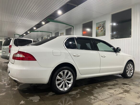 2012 Skoda Superb II, белый, 1379000 рублей - вид 17