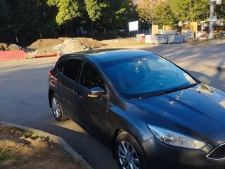2017 Ford Focus III Рестайлинг, серый, 960000 рублей, вид 2