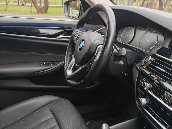 2020 BMW 5 серии 520d xDrive VII (G30/G31/G38) Рестайлинг, чёрный, 4000000 рублей - вид 12