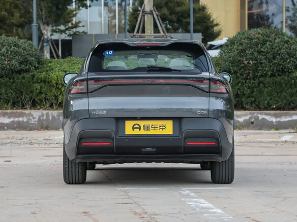 2026 Changan Qiyuan Q05 51.9 kWh II, серый, 2570000 рублей - вид 6