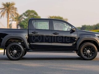 2025 Toyota Hilux VIII Рестайлинг 3, чёрный, 5500000 рублей, вид 5
