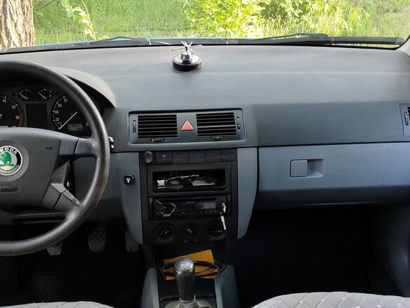 2001 Skoda Fabia I, синий, 300000 рублей - вид 10