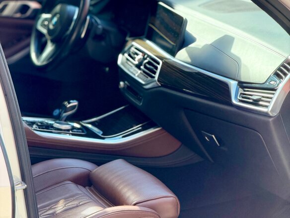 2018 BMW X5 50i IV (G05/G18), белый - вид 28