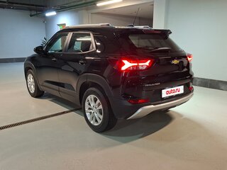 2021 Chevrolet TrailBlazer III, чёрный, 2000000 рублей, вид 5