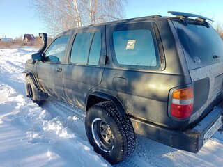 1999 Nissan Pathfinder II, жёлтый, 450999 рублей, вид 5