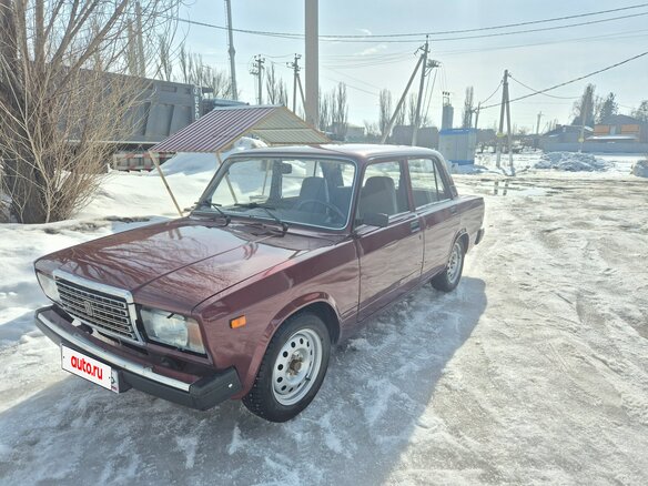 2011 Lada (ВАЗ) 2107, серебристый, 250000 рублей