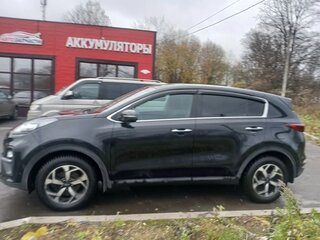 2020 Kia Sportage IV Рестайлинг, чёрный, 2100000 рублей, вид 4
