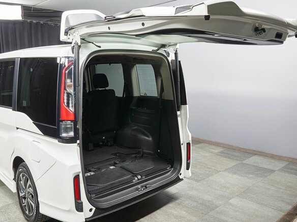 2015 Honda Stepwgn Spada V, белый, 1847000 рублей - вид 11