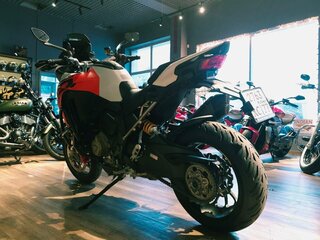 2024 Ducati Multistrada V4, белый, 3700000 рублей, вид 5