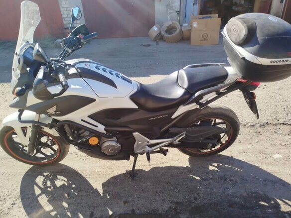 2013 Honda NC 700X, белый, 600000 рублей - вид 4