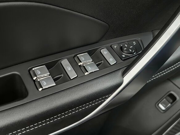 2023 Geely Atlas Pro, серый, 1945000 рублей - вид 19