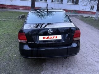 2014 Volkswagen Polo V, чёрный, 500000 рублей, вид 4