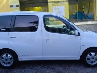 2001 Toyota FunCargo, белый, 360000 рублей, вид 2