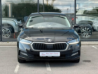 2021 Skoda Octavia IV (A8), чёрный, 2240000 рублей, вид 3