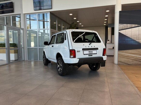 2025 Lada (ВАЗ) Niva Legend I, белый - вид 3