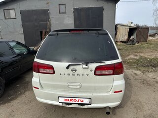 2000 Nissan Liberty, белый, 320000 рублей, вид 5