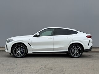 2020 BMW X6 30d III (G06), белый, 9000000 рублей, вид 3