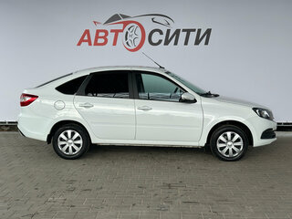 2023 Lada (ВАЗ) Granta I Рестайлинг, белый, 770000 рублей, вид 4
