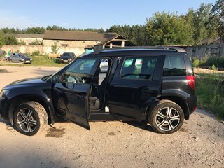 2014 Skoda Yeti I Рестайлинг, чёрный, 1100000 рублей, вид 4