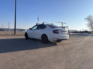 2017 Skoda Octavia III (A7) Рестайлинг, белый, 1650000 рублей, вид 4