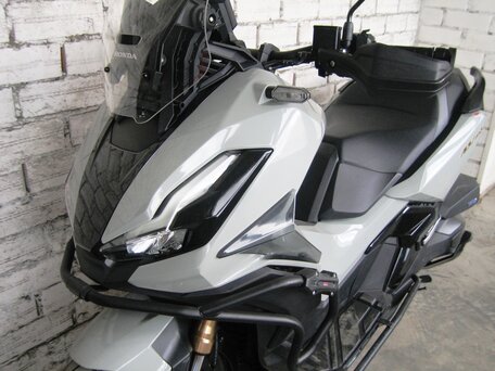 2024 Honda ADV350, серый, 800000 рублей, вид 2