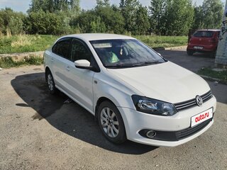 2015 Volkswagen Polo V, белый, 480000 рублей, вид 3