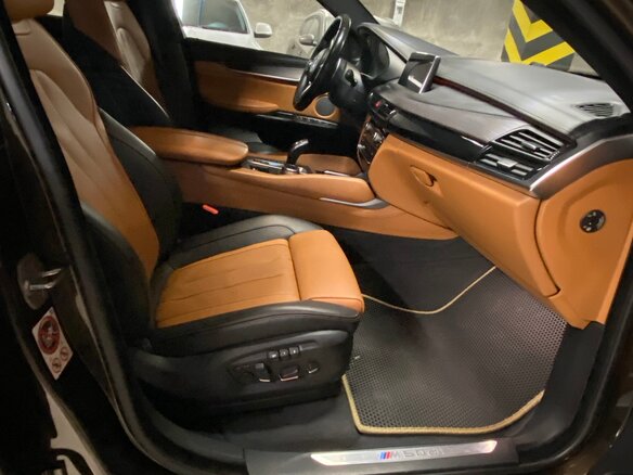 2017 BMW X6 M50d II (F16), коричневый, 4250000 рублей - вид 12