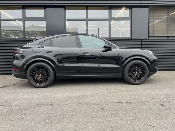2025 Porsche Cayenne Coupé III Рестайлинг, чёрный - вид 7