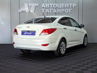 2013 Hyundai Solaris I, белый, 665000 рублей, вид 2