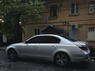 2004 BMW 5 серии 525i V (E60/E61), серый, 750000 рублей, вид 2