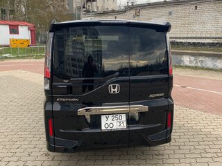 2020 Honda Stepwgn Spada V Рестайлинг, чёрный, 2740000 рублей, вид 4