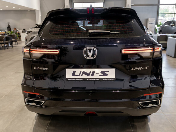 2025 Changan UNI-S I, чёрный, 3179900 рублей - вид 3