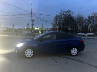 2013 Hyundai Solaris I, синий, 540000 рублей, вид 4