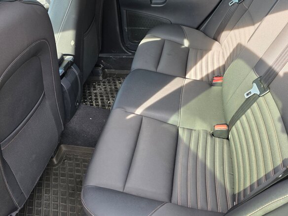 2011 Volvo S40 II Рестайлинг, чёрный, 550000 рублей - вид 6