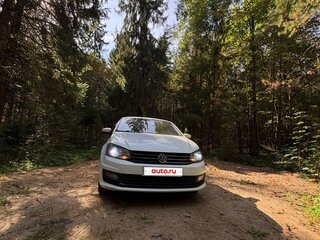 2017 Volkswagen Polo V Рестайлинг, белый, 600000 рублей, вид 4