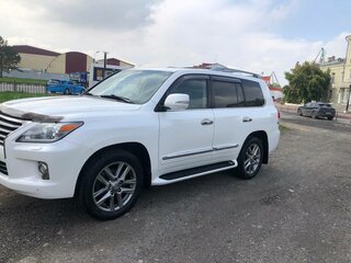 2013 Lexus LX 570 III Рестайлинг, белый, 5200000 рублей, вид 3