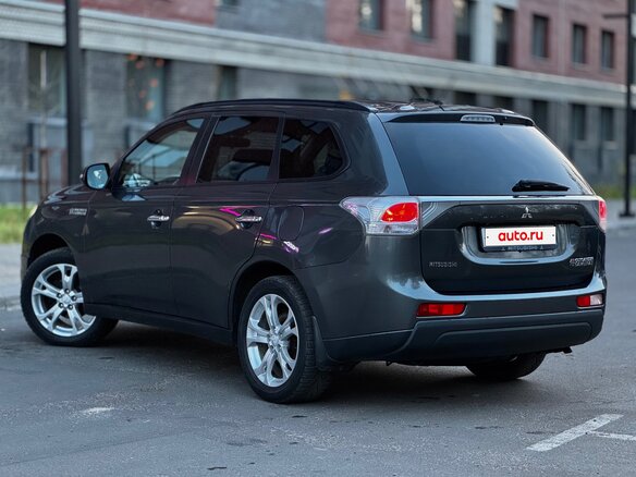 2013 Mitsubishi Outlander III, серый - вид 8